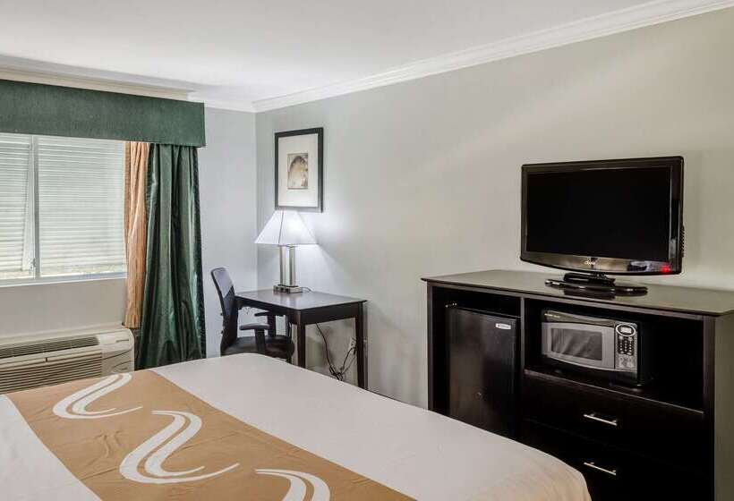 فندق Quality Inn Ft. Morgan Road Hwy 59