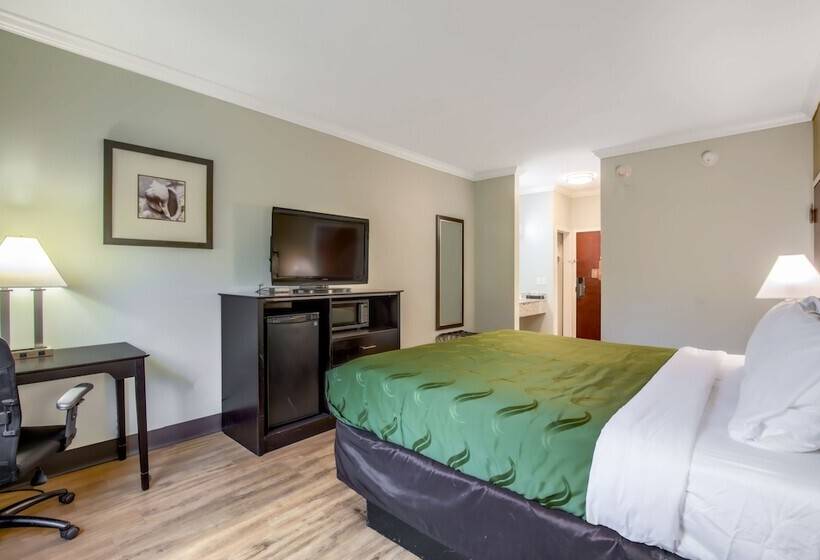 هتل Quality Inn