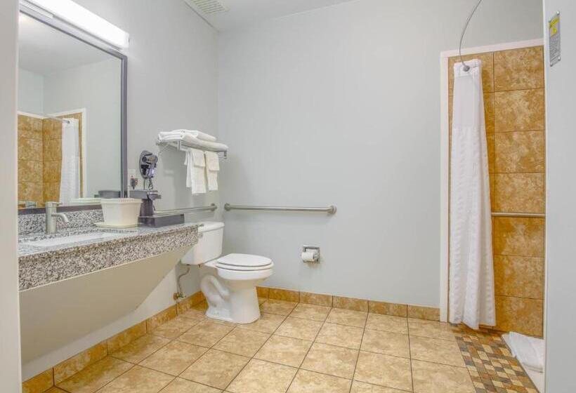 هتل Quality Inn