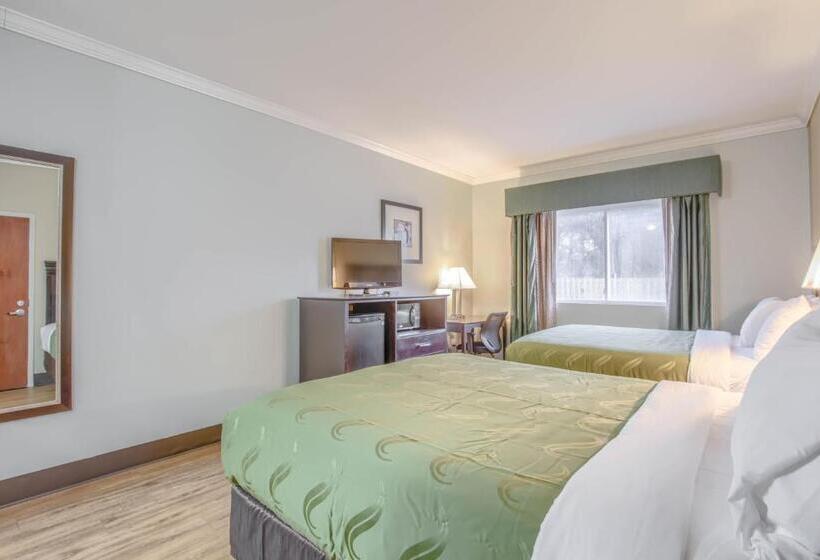 هتل Quality Inn
