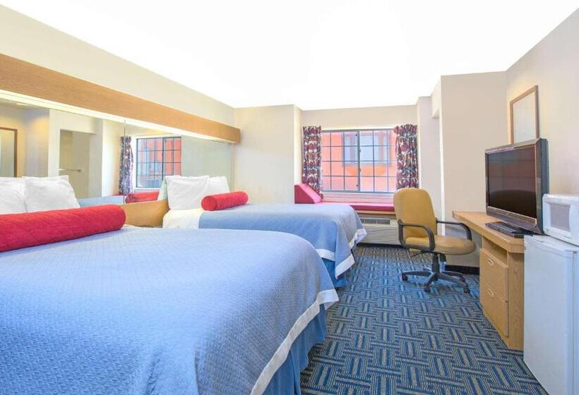 Отель Quality Inn