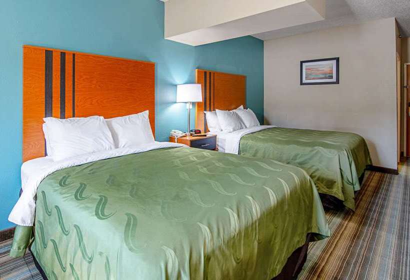 호텔 Quality Inn & Suites I81 Exit 7