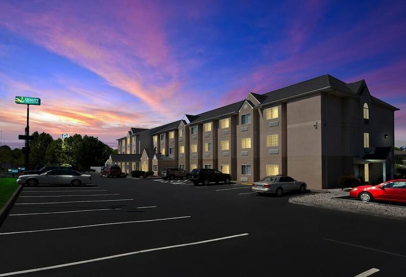 호텔 Quality Inn & Suites I81 Exit 7