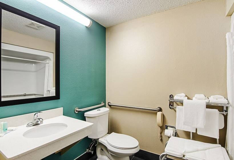 호텔 Quality Inn & Suites I81 Exit 7