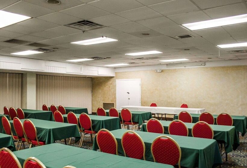 בית מלון כפרי Quality Inn & Suites Gulf Breeze Bayside Near Pensacola Beach