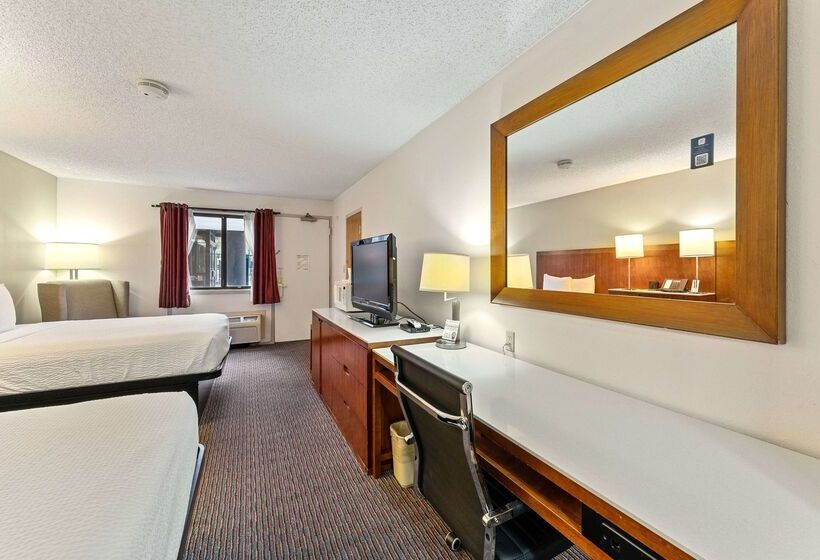 فندق Ramada By Wyndham Cedar City