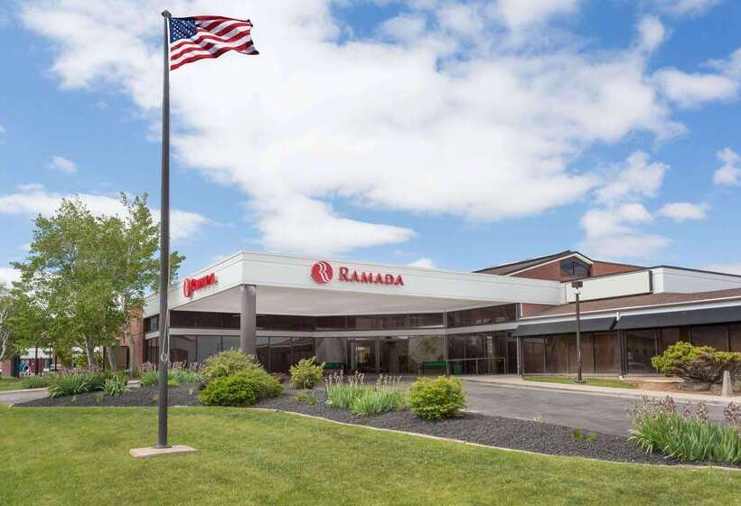 هتل Ramada By Wyndham Cedar City