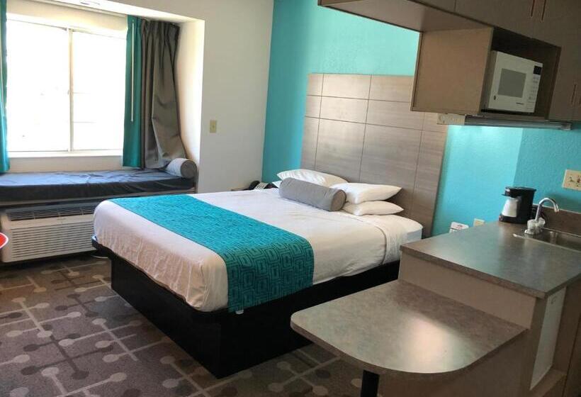 هتل Red Lion Inn & Suites Elk Grove Village