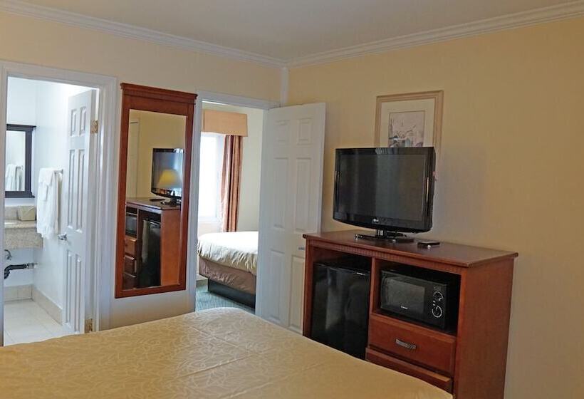 هتل Redondo Inn And Suites
