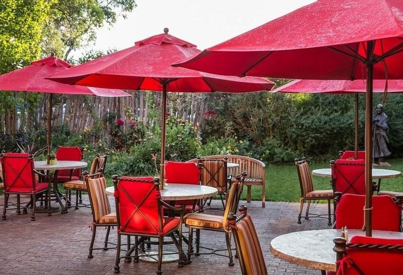 هتل The Hacienda & Spa