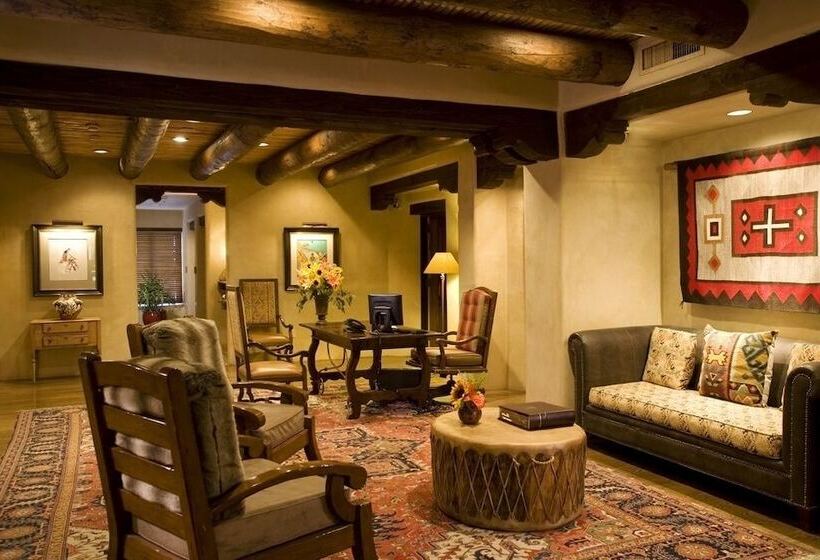 هتل The Hacienda & Spa