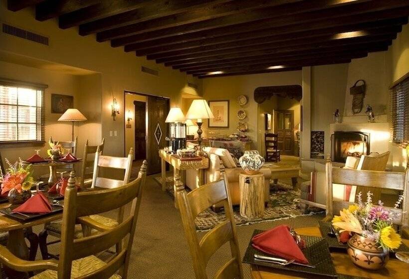 هتل The Hacienda & Spa