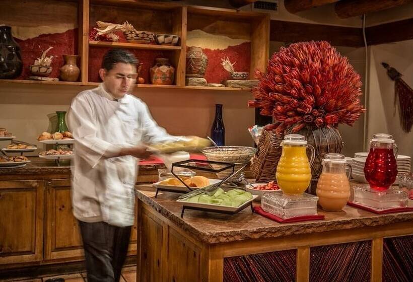 هتل The Hacienda & Spa