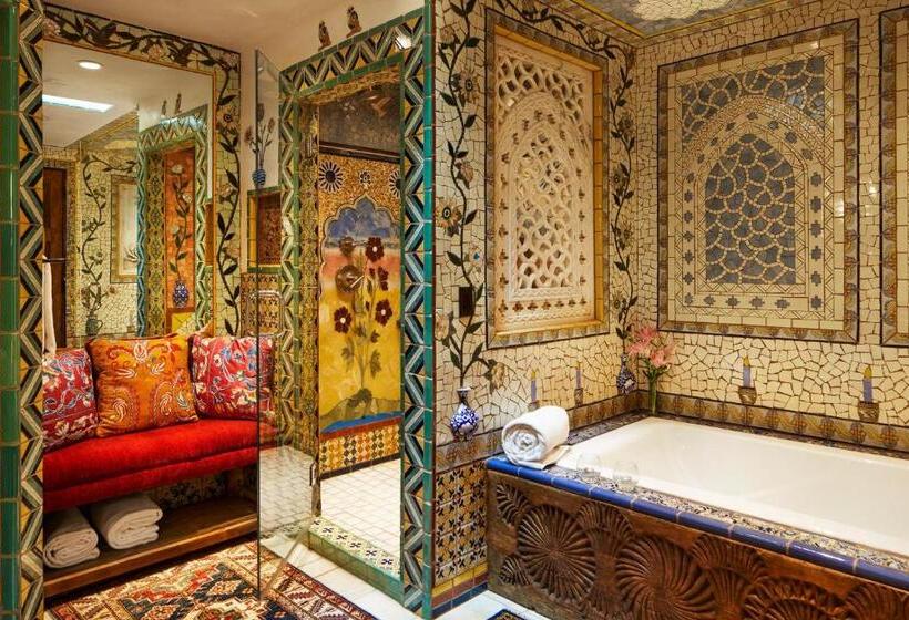 هتل The Inn Of The Five Graces