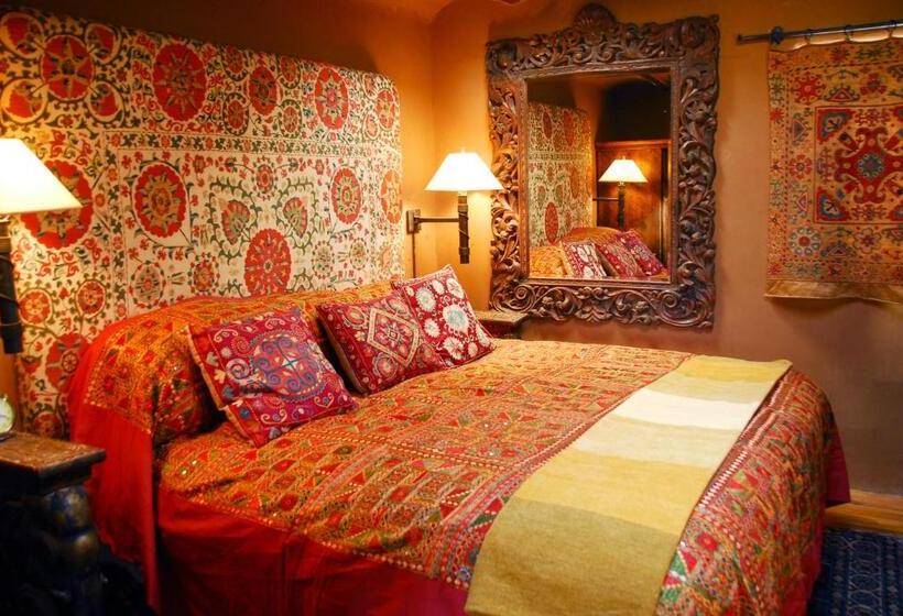 هتل The Inn Of The Five Graces