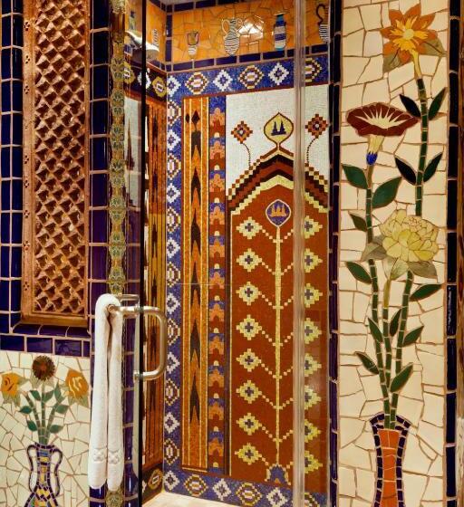 هتل The Inn Of The Five Graces
