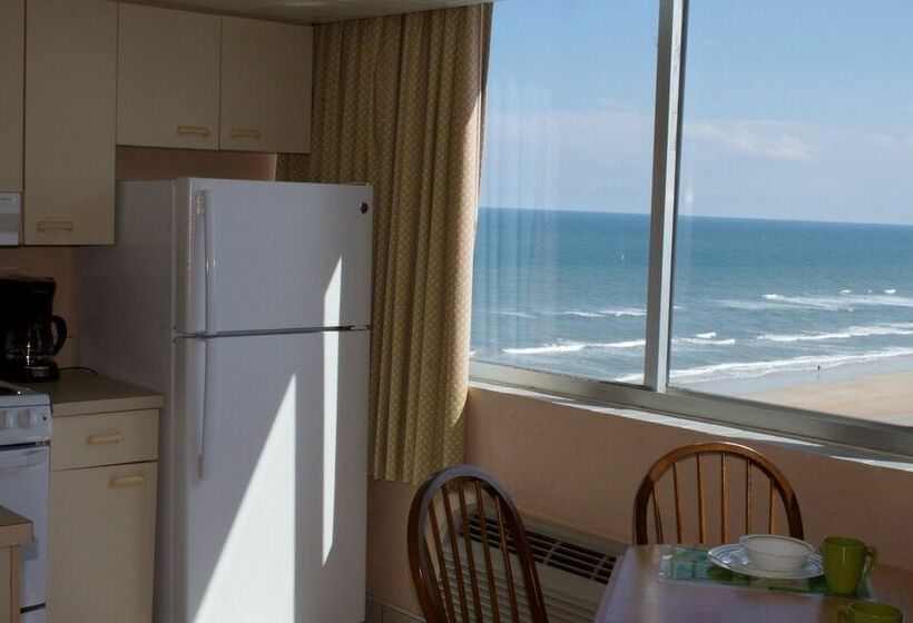 هتل The Suites At Americano Beach