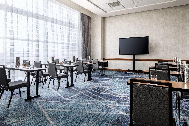 The Woodlands Waterway Marriott Hotel And Convention Center