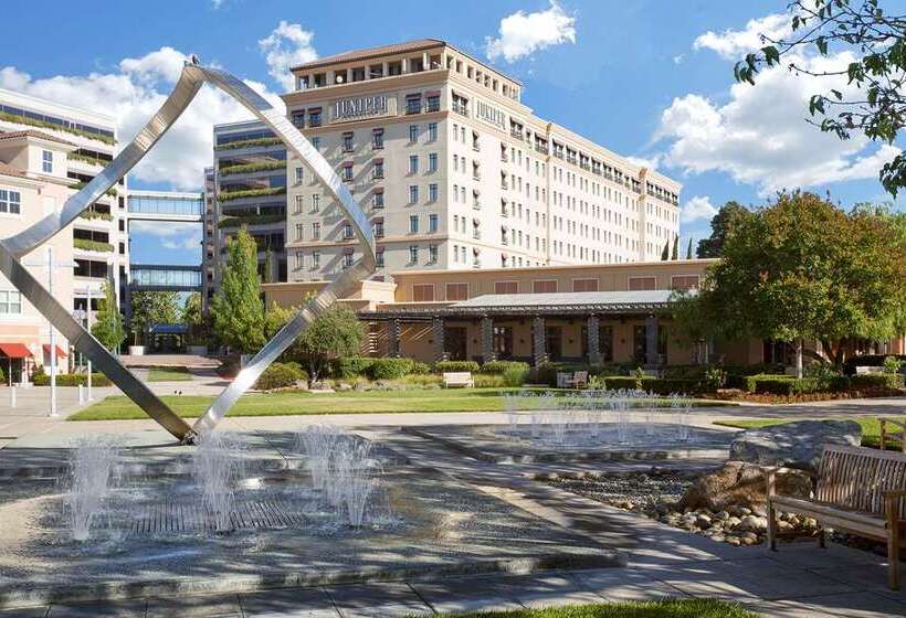 Juniper Hotel Cupertino, Curio Collection By Hilton