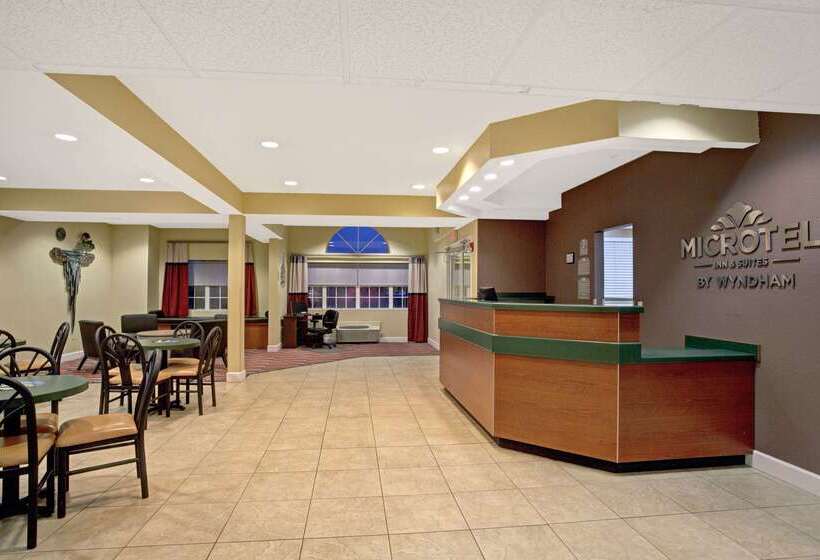 Microtel Inn & Suites By Wyndham Bushnell