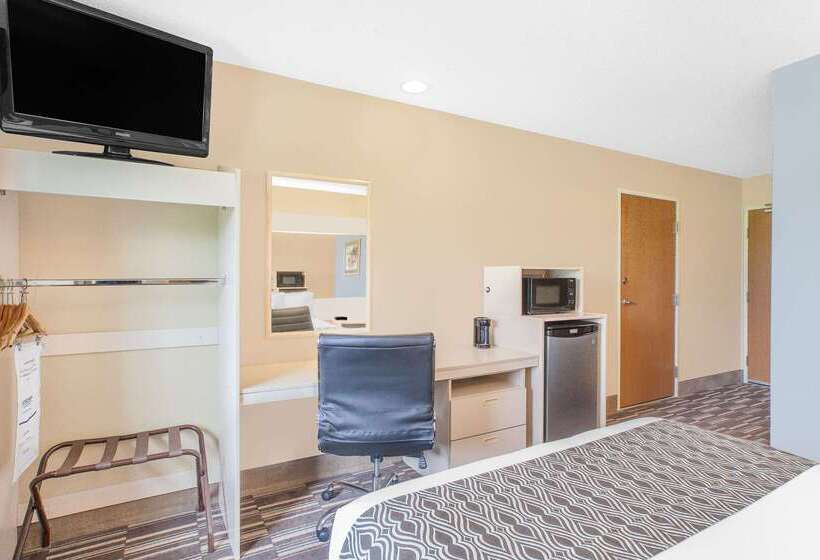 Microtel Inn And Suites Clear Lake