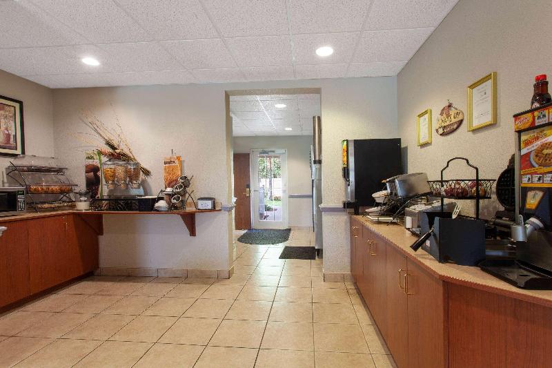 Microtel Inn And Suites By Wyndham   Lady Lake/ The Villages