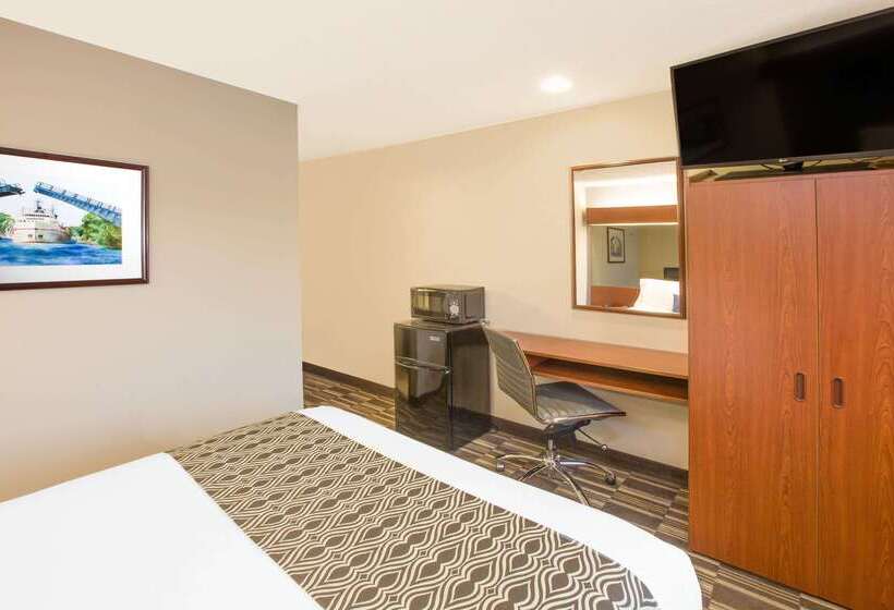 Microtel Inn And Suites Manistee
