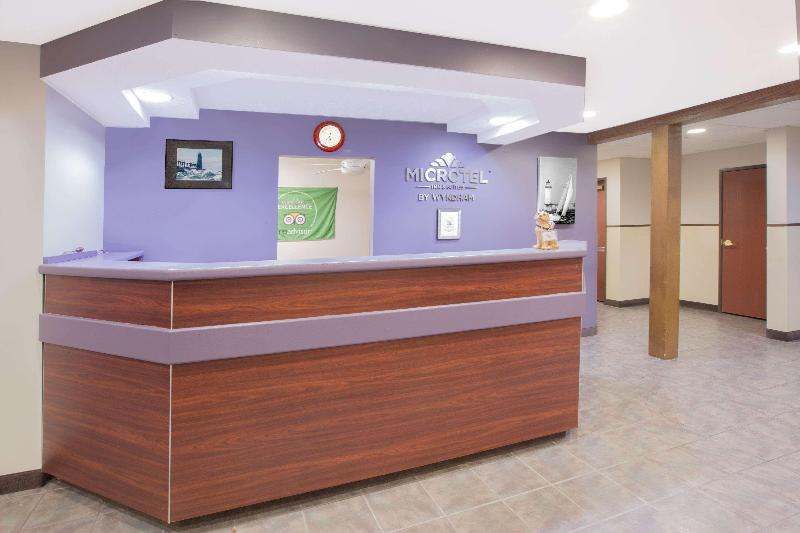 Microtel Inn And Suites Manistee