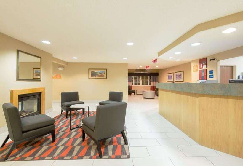 Microtel Inn And Suites Pueblo