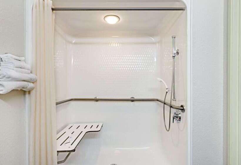 Microtel Inn & Suites Urbandale