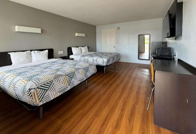 Motel 6 Delano, Ca