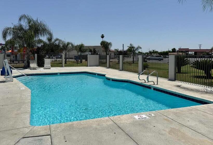 Motel 6 Delano, Ca