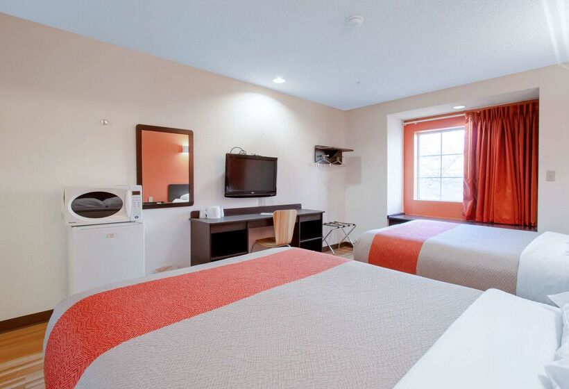 Motel 6 El Paso, Tx   Southeast