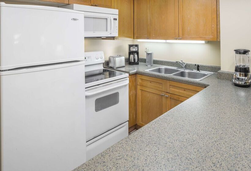 استراحتگاه Hilton Vacation Club Daytona Beach Regency