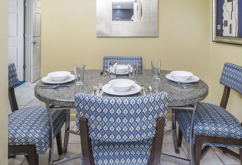 استراحتگاه Hilton Vacation Club Daytona Beach Regency