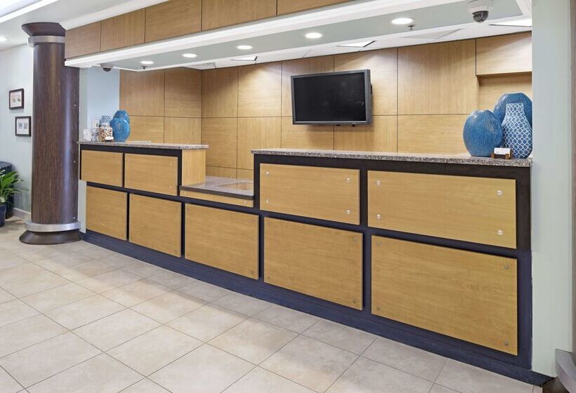 استراحتگاه Hilton Vacation Club Daytona Beach Regency