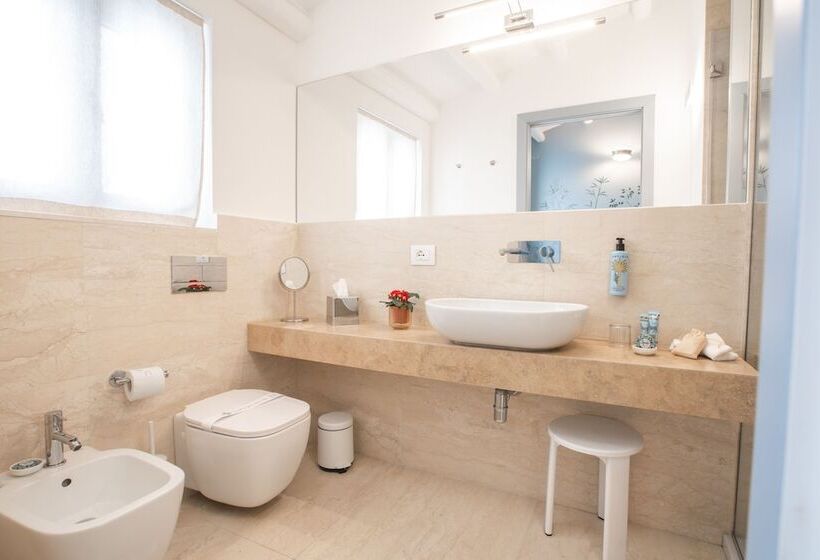 تختخواب و صبحانه Archè Design Rooms And Suites