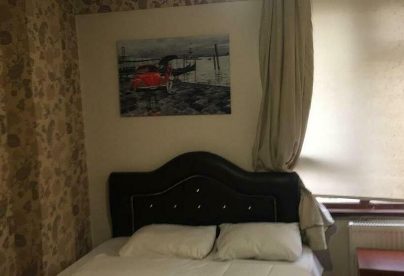 تختخواب و صبحانه Divan Wooden Guesthouse
