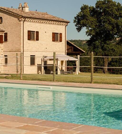 Отель Agriturismo Casale San Lorenzo