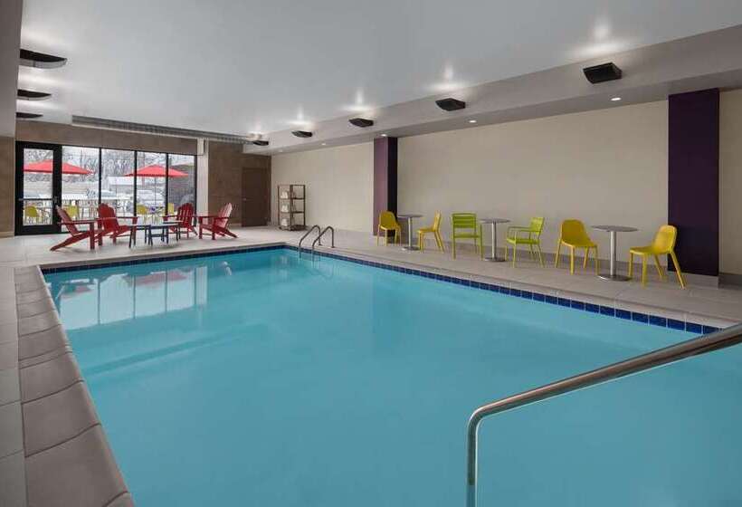 هتل Home2 Suites By Hilton Des Moines At Drake University