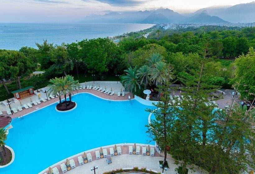 هتل Medworld Health & Rehabilitation Center Rixos Antalya
