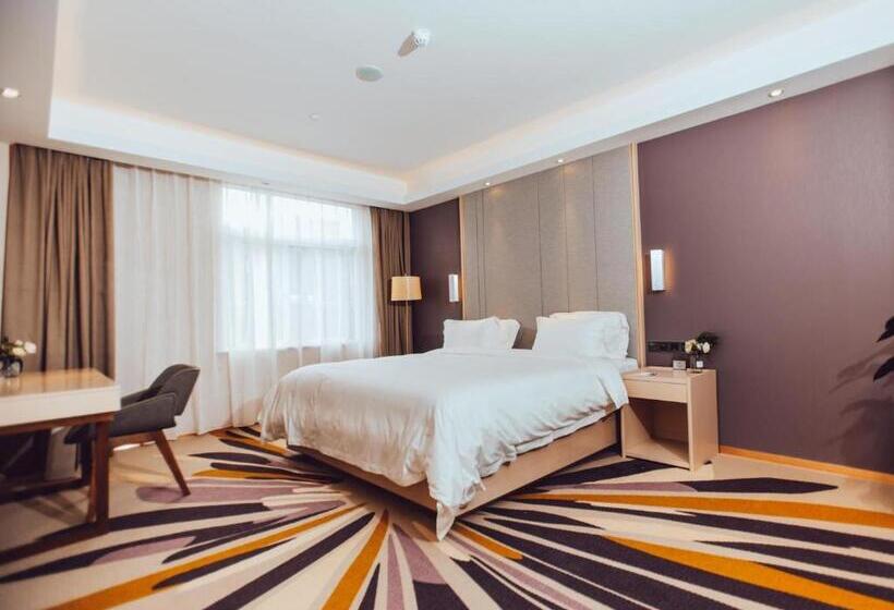 Lavande Hotel Suzhou High Speed Rail North Station