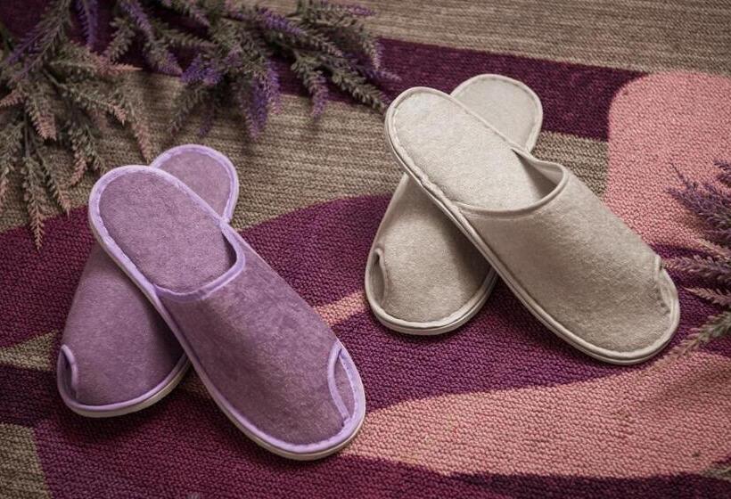 Lavande Hotels·shenzhen North Railway Station Longhua Yicheng Center