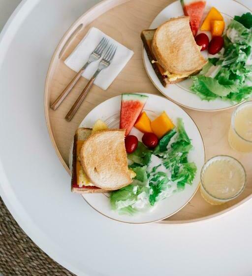 Yellow's Kenting B&b Ii