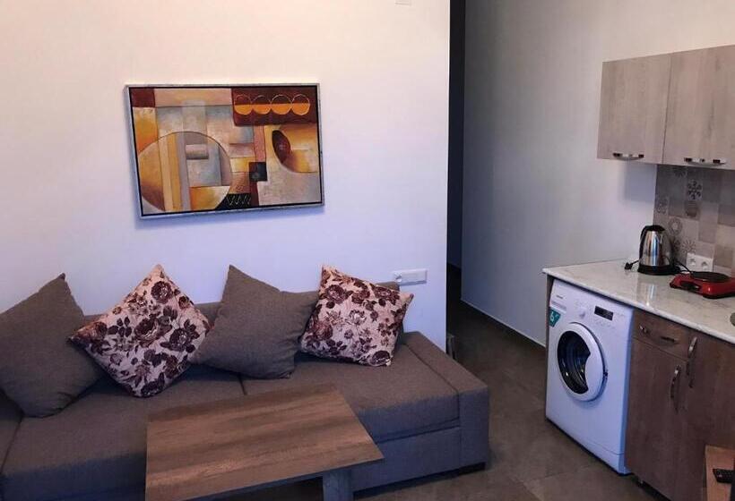 Aparthotel Family