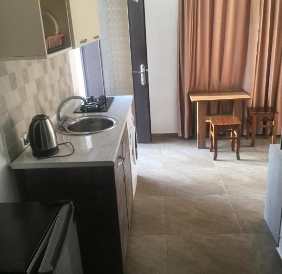 Aparthotel Family