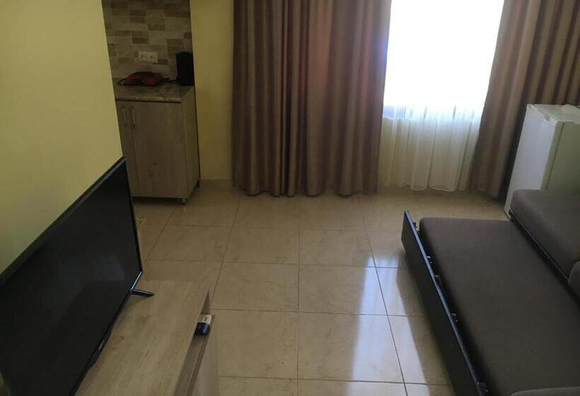 Aparthotel Family