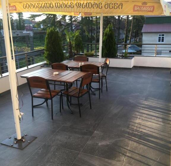 Aparthotel Family