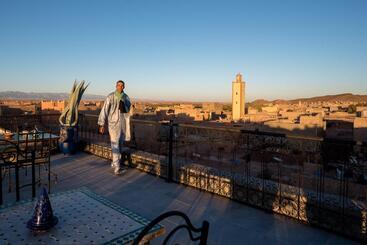 تختخواب و صبحانه Riad  Ksar Aylan