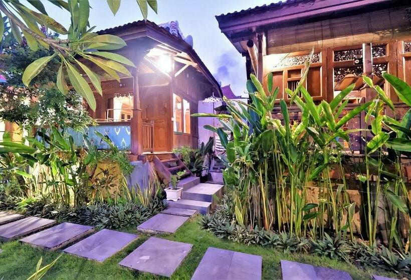 هتل And Villa B52 Gili Air